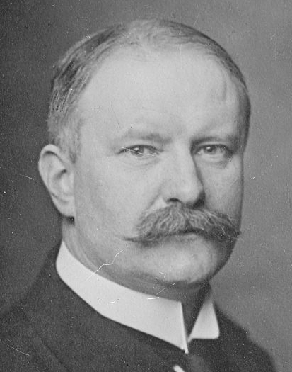 File:August Bier.jpg