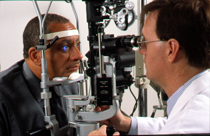 File:Eye exam.jpg