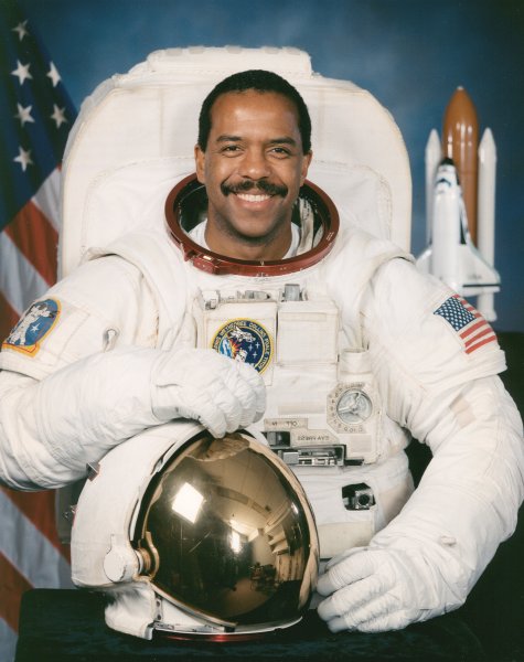 File:Bernard Anthony Harris Jr.jpg