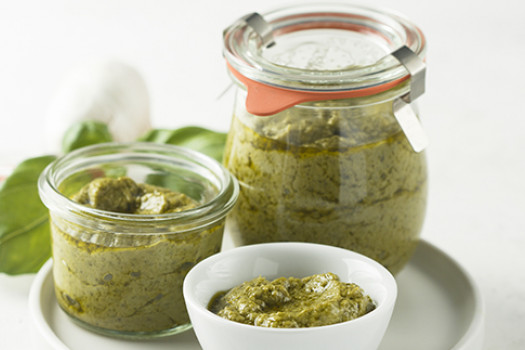 File:Parsley Almond And Lemon Pesto.jpg