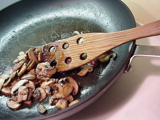 File:Baby bella mushrooms being sautéed.jpg