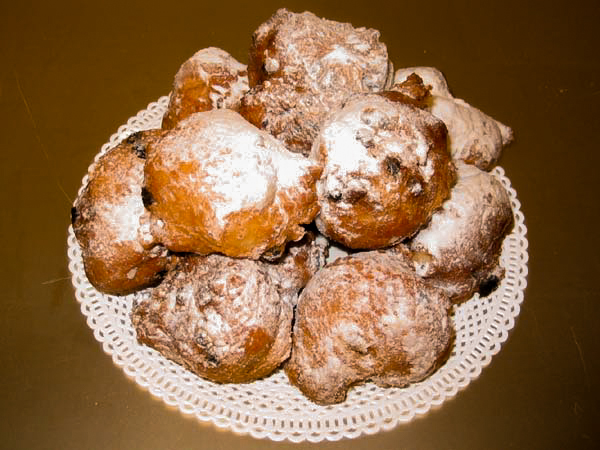 File:Oliebollen.jpg