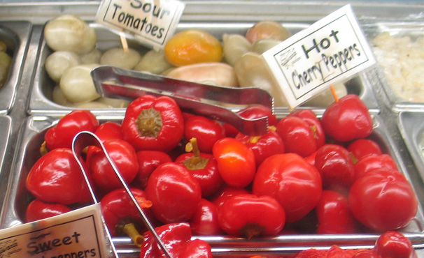 File:Cherrypeppers.jpg