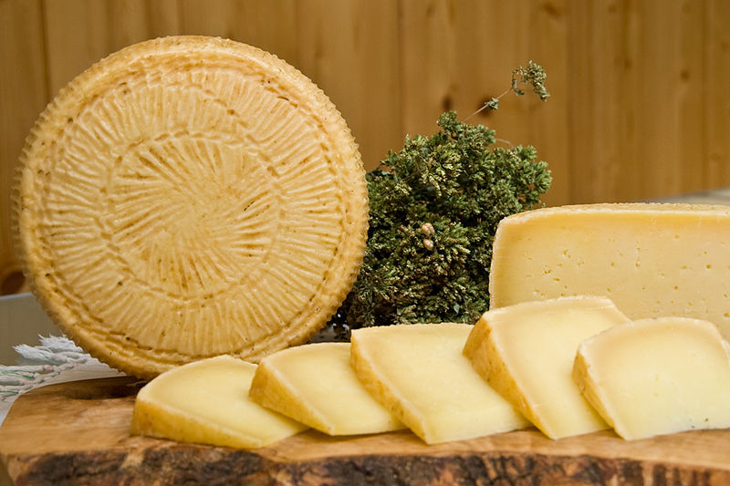 File:Pecorino di Filiano.jpg