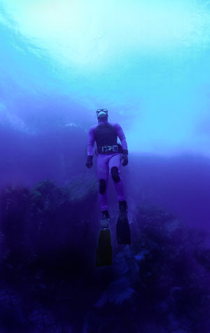 File:Diver about to surface (seen from below).jpg