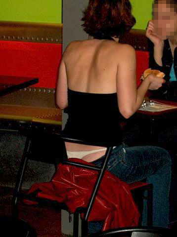 File:2001 Low-rise jeans and thong whale tail.jpg