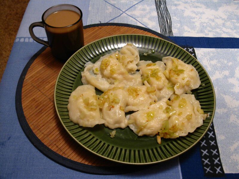File:A plate of burechiuşe.jpg