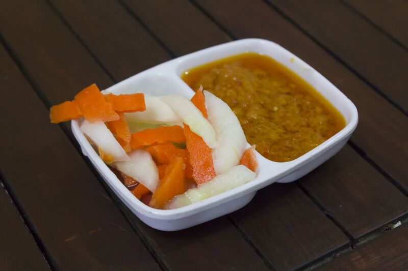 File:Acar and chili sauce.jpg