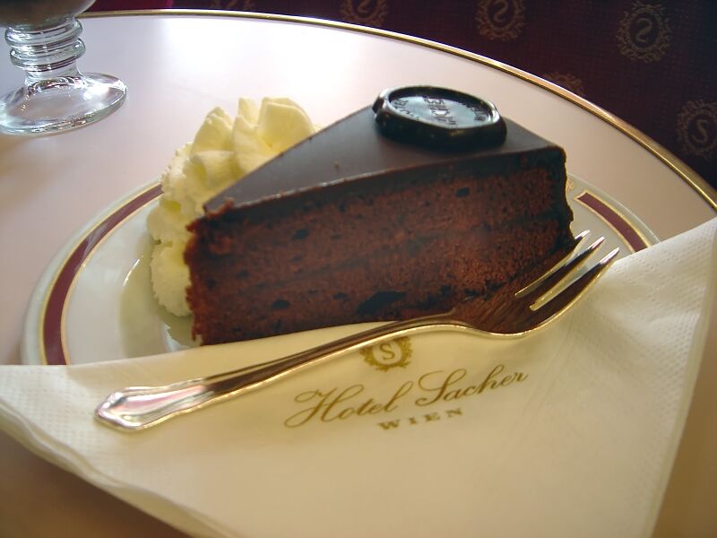 File:Sachertorte DSC03027 retouched.jpg