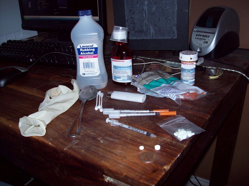 File:Clandinjectkit.JPG
