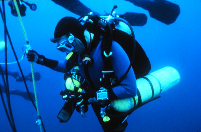 File:TechDiving NOAA.jpg