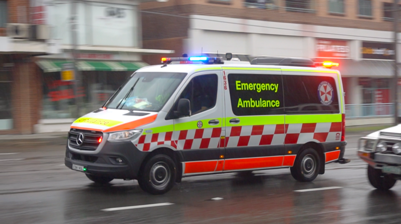 File:NSW Ambulance Australia.png