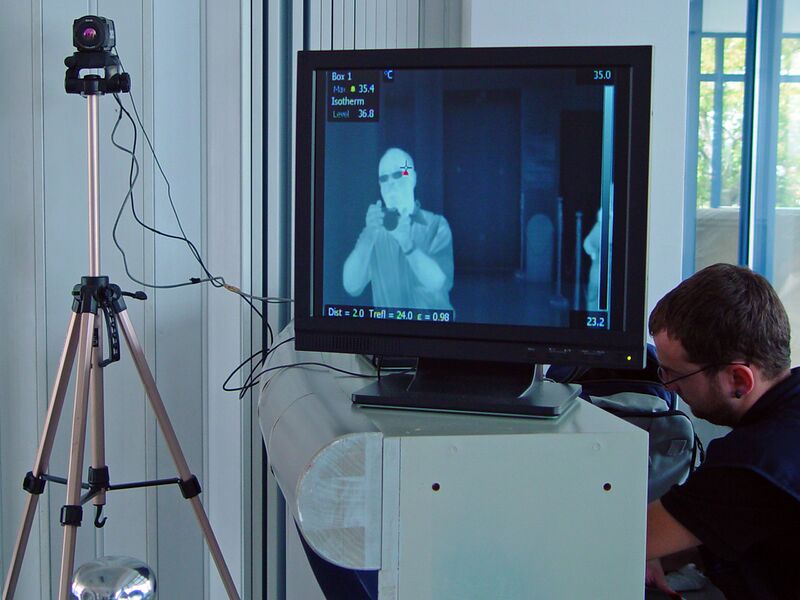 File:Airport Thermographic Camera.jpg
