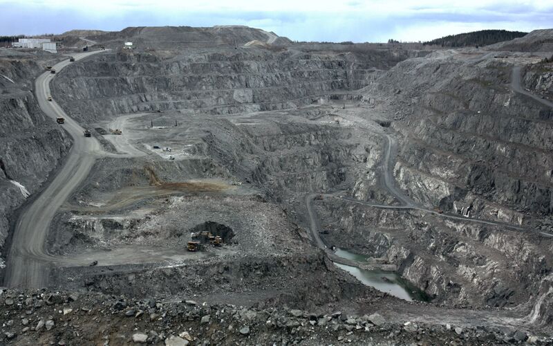 File:Siilinjärvi Särkijärvi pit.jpg