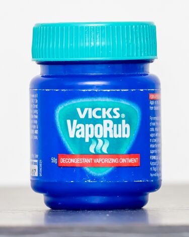 File:Vicks VapoRub (51013600352) (cropped).jpg