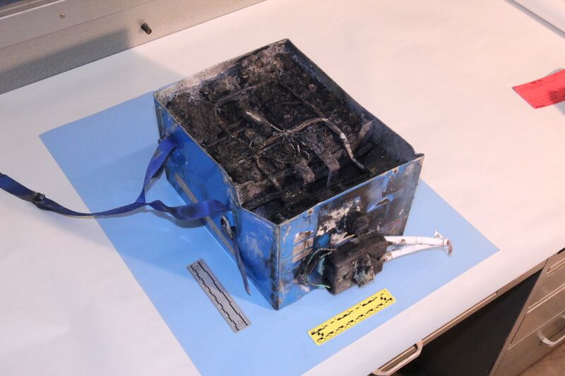 File:1-7-12 JAL787 APU Battery.JPG