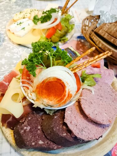 File:Wurstplatte.jpg