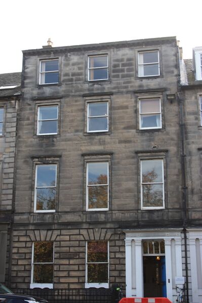 File:52 Queen Street, Edinburgh.jpg