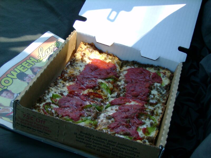 File:Buddyssmallpizza.jpg