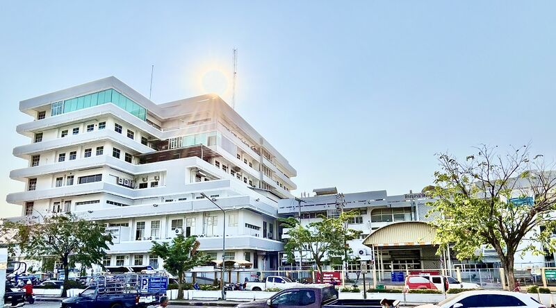 File:Udon Thani Hospital 2.jpg