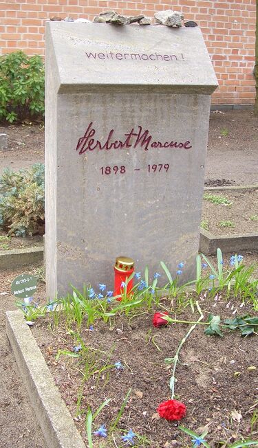 File:Grave-of-Herbert-Marcuse.jpg