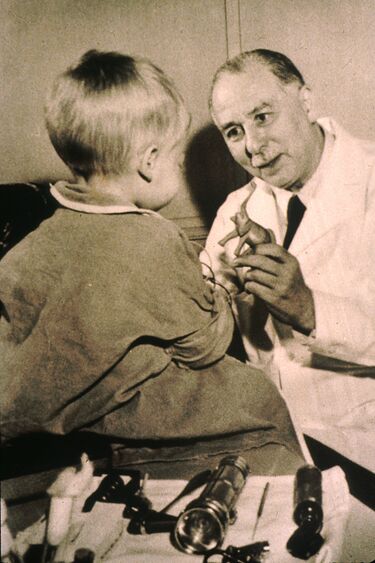 File:Sidney Farber nci-vol-1926-300.jpg