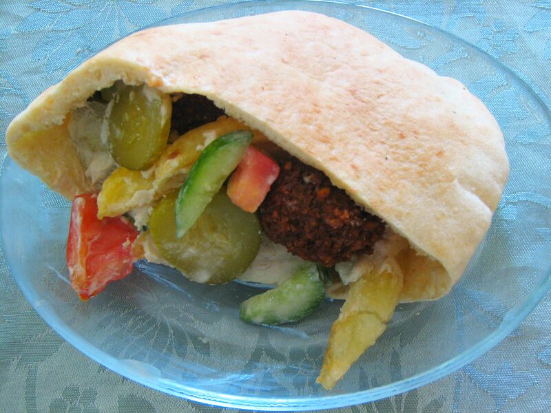 File:Pita felafel.jpg
