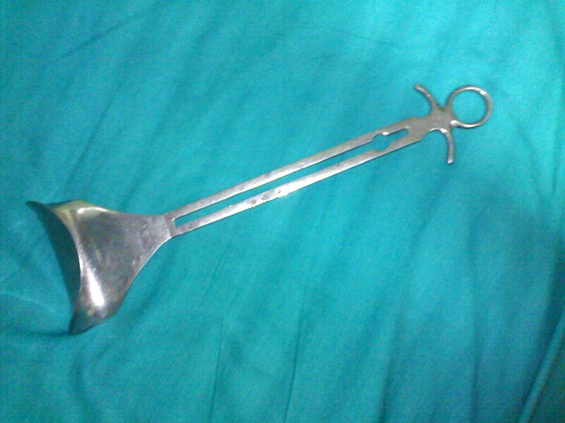 File:Doyen's Retractor.jpg