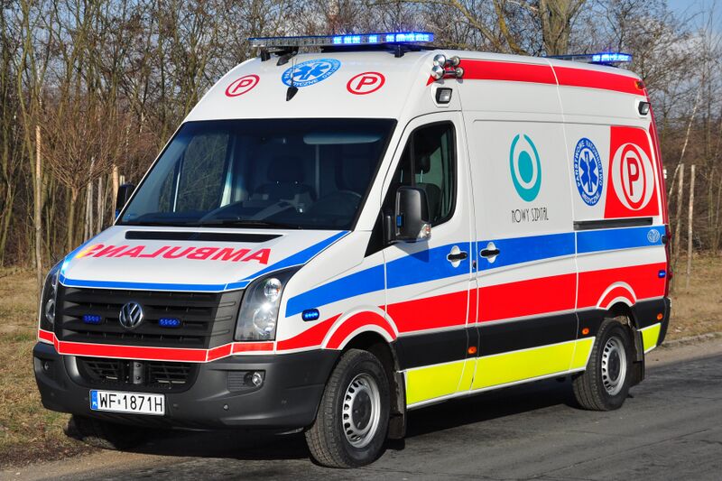 File:AMBULANS VW CRAFTER.jpg