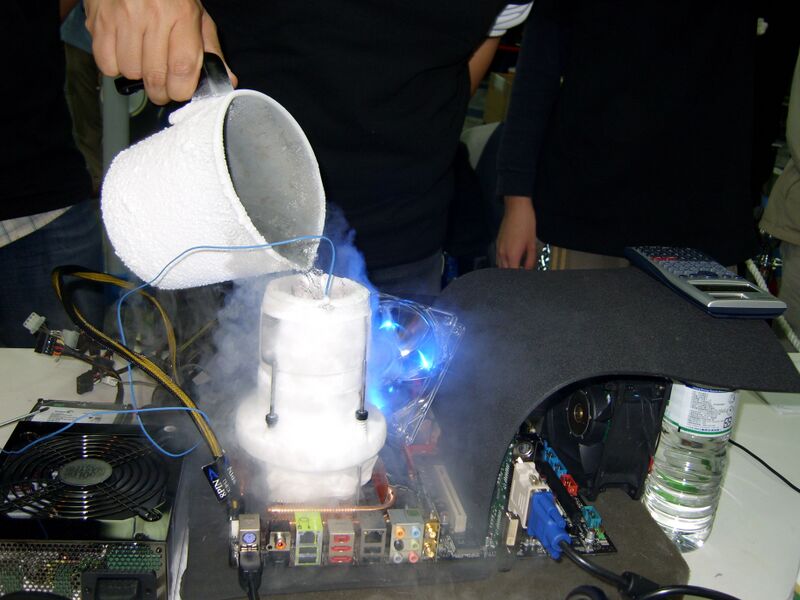 File:2007TaipeiITMonth IntelOCLiveTest Overclocking-6.jpg