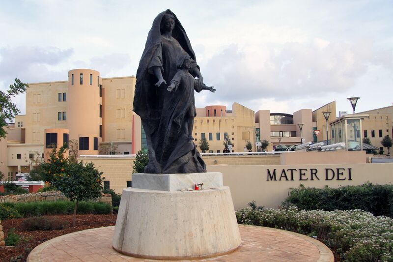 File:Mater Dei 01.jpg