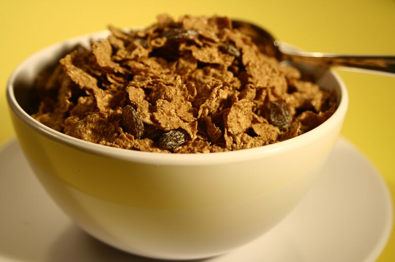 File:16049-a-bowl-of-cereal-with-raisins-pv.jpg