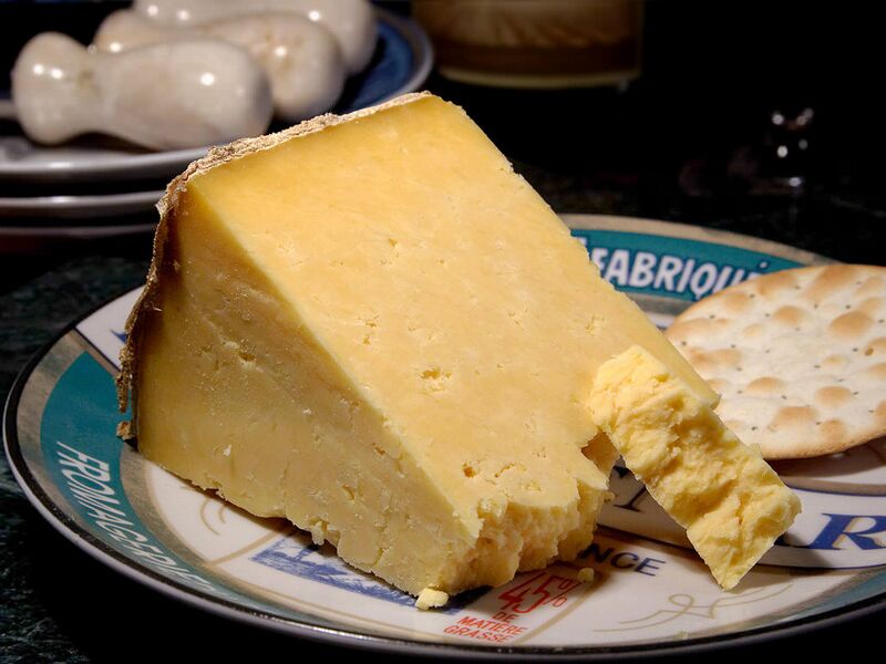 File:Cheshire Cheese.jpg
