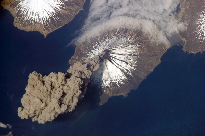 File:MtCleveland ISS013-E-24184.jpg
