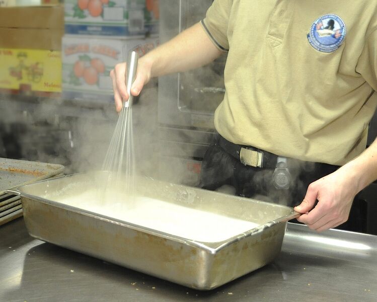 File:Whisking sauce-01.jpg