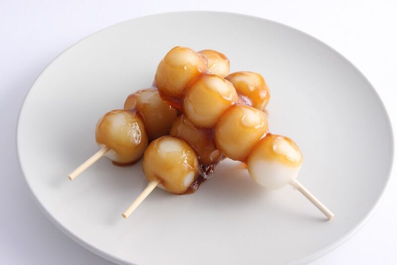 File:Mitarashi dango by denver935.jpg