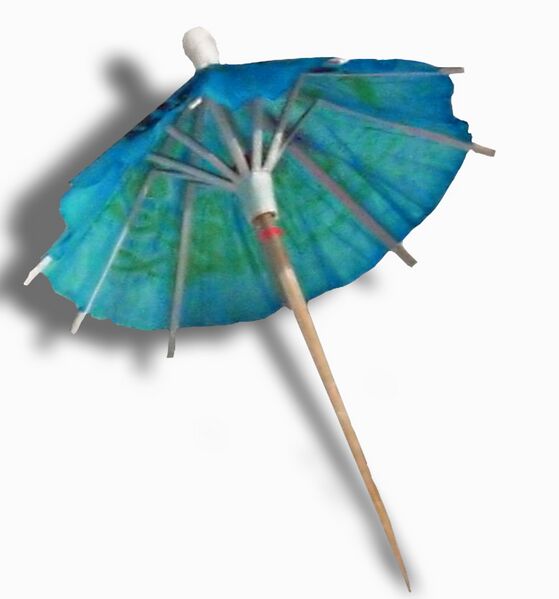 File:Cocktail umbrella side.jpg