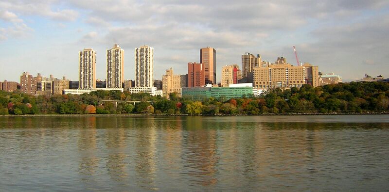 File:NY-Presbyterian Hosp from water jeh.jpg