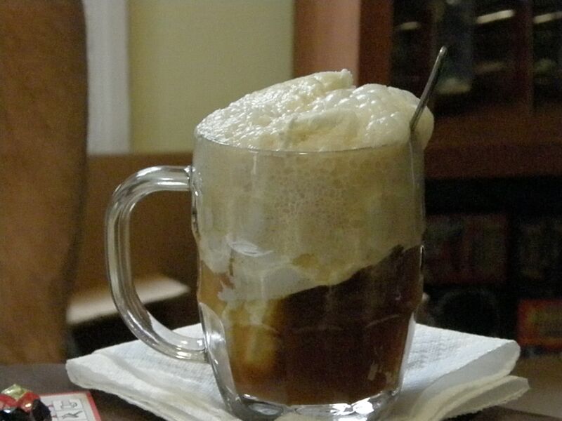 File:Beer float.jpg