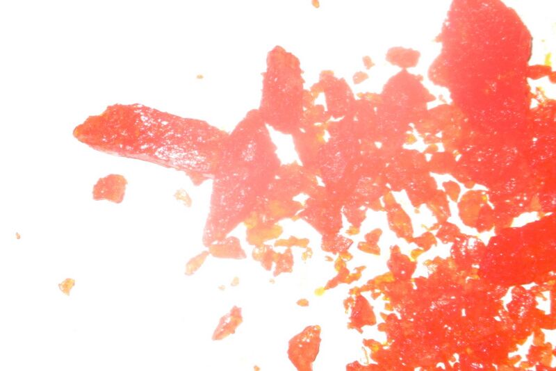 File:Trifluralin crystals.jpg