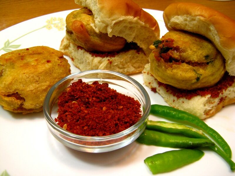 File:Vada Pav.jpg
