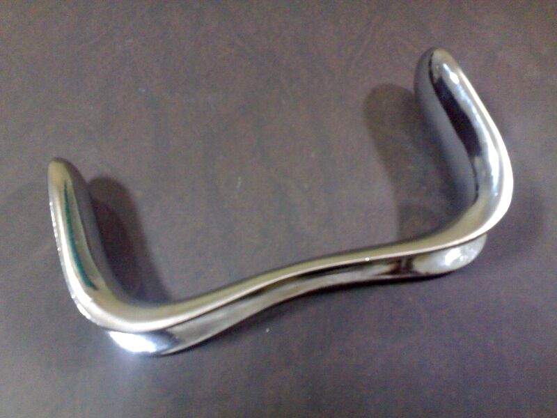 File:Sim's double-bladed vaginal speculum.jpg