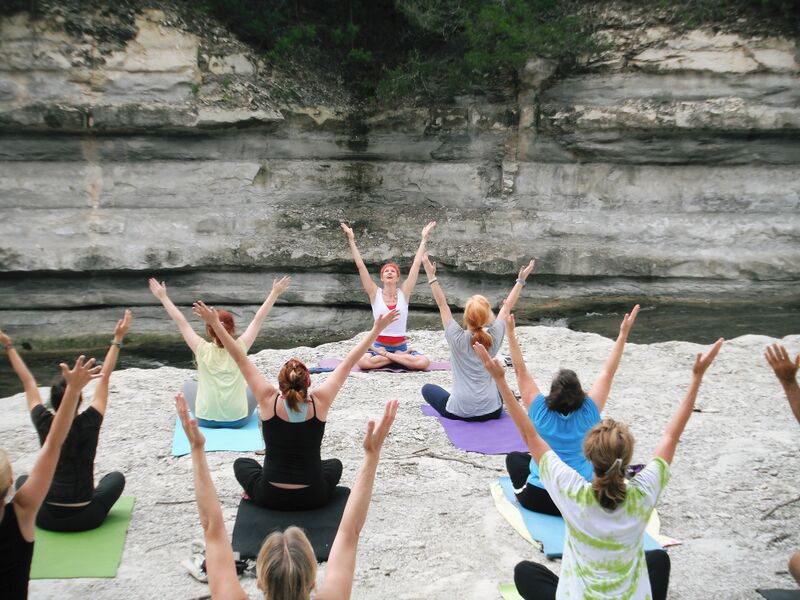 File:Yoga4Love Freedom Gratitude.jpg
