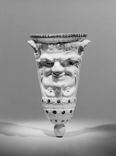 File:Stirrup cup MET 127503.jpg