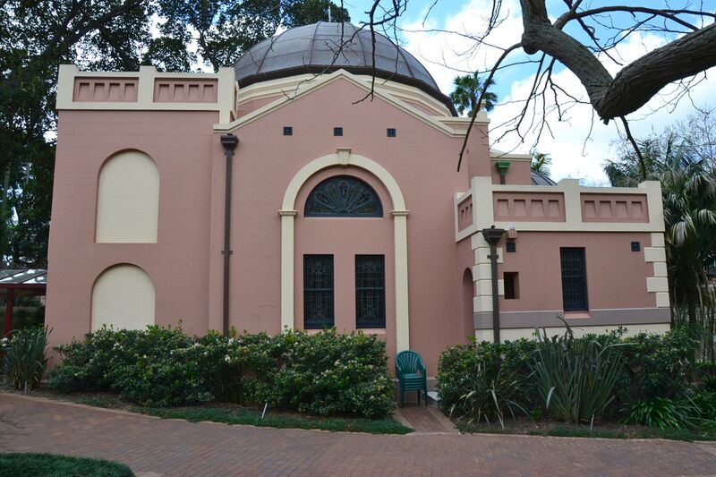 File:1 Sacred Heart chapel.jpg
