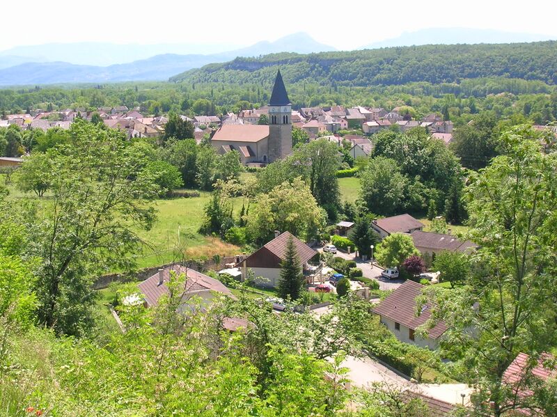 File:200605 - Artemare 2.JPG
