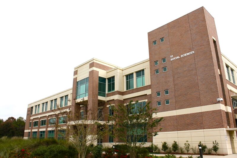 File:UNF Social Sciences Building.JPG