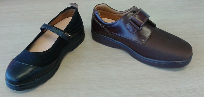 File:Diabetic shoes.jpg