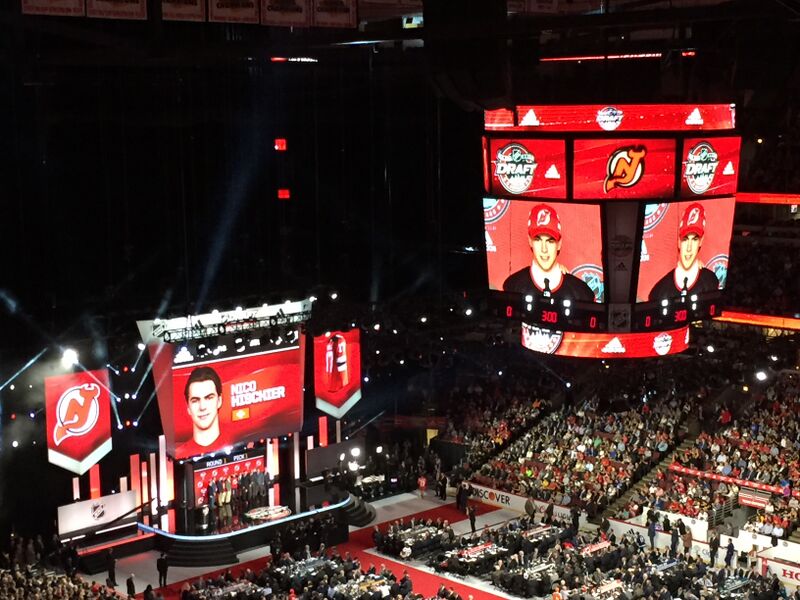 File:2017 NHL Entry Draft (35513218745).jpg