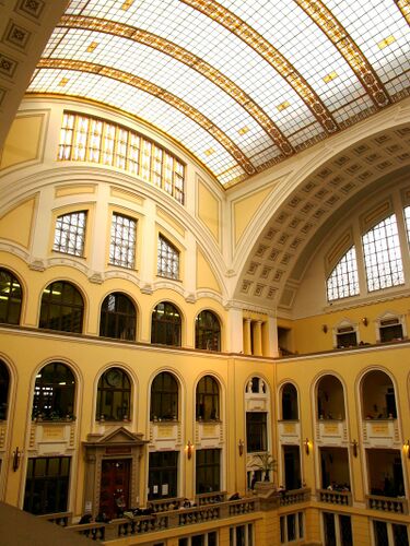 File:Debrecen university diszudvar.jpg